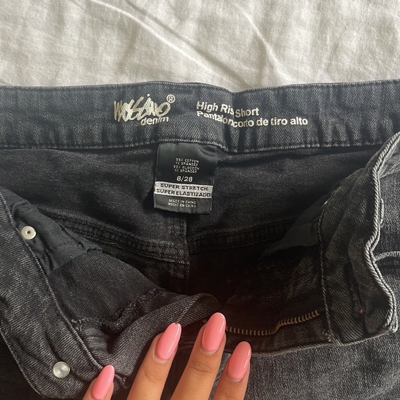 black ripped jean shorts ☀️ - Picture 2 of 3